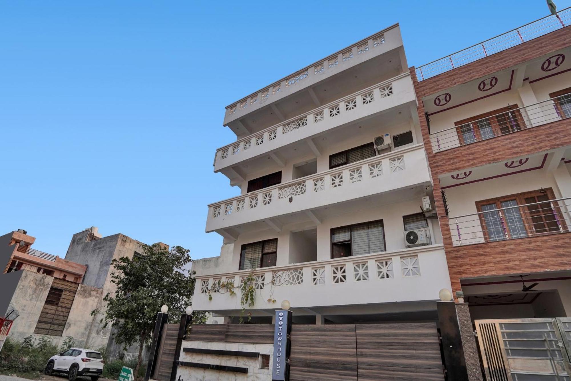Hotel Collection O Samira Residency Near Botanic Garden Of Indian Republic Noida Exterior foto
